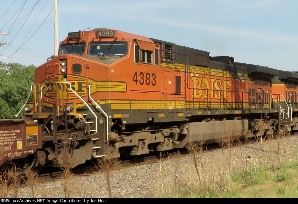 BNSF 4383